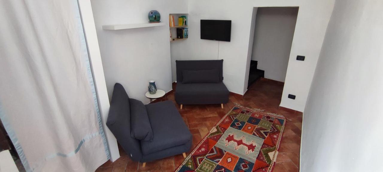 Ideale Per Escursionisti, A Pochi Minuti Dal Mare E Dalle Falesie- Casa Celeste Cisano sul Neva 外观 照片